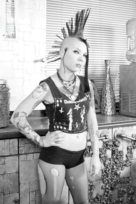 Alternative girl Tara Toxic ends up standing nude during a black and white gig 35528440