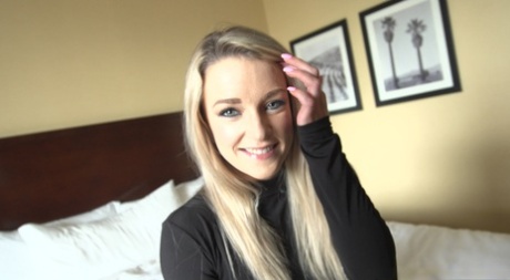 Blonde teen Kate Kennedy receives cum in her mouth after sex on a bed 20499103
