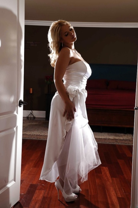 Awesome babe Sarah Vandella poses in stockings showing her big tits 52599952